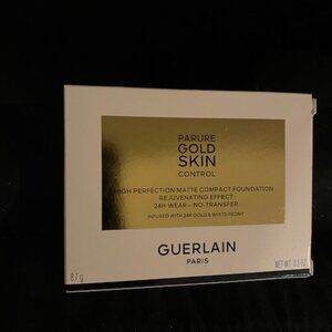Guerlain Parure Gold Skin Control 24k gold compact foundation 8.7g Colour: 3N